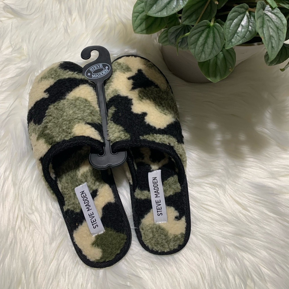 Steve Madden camouflage sleepers